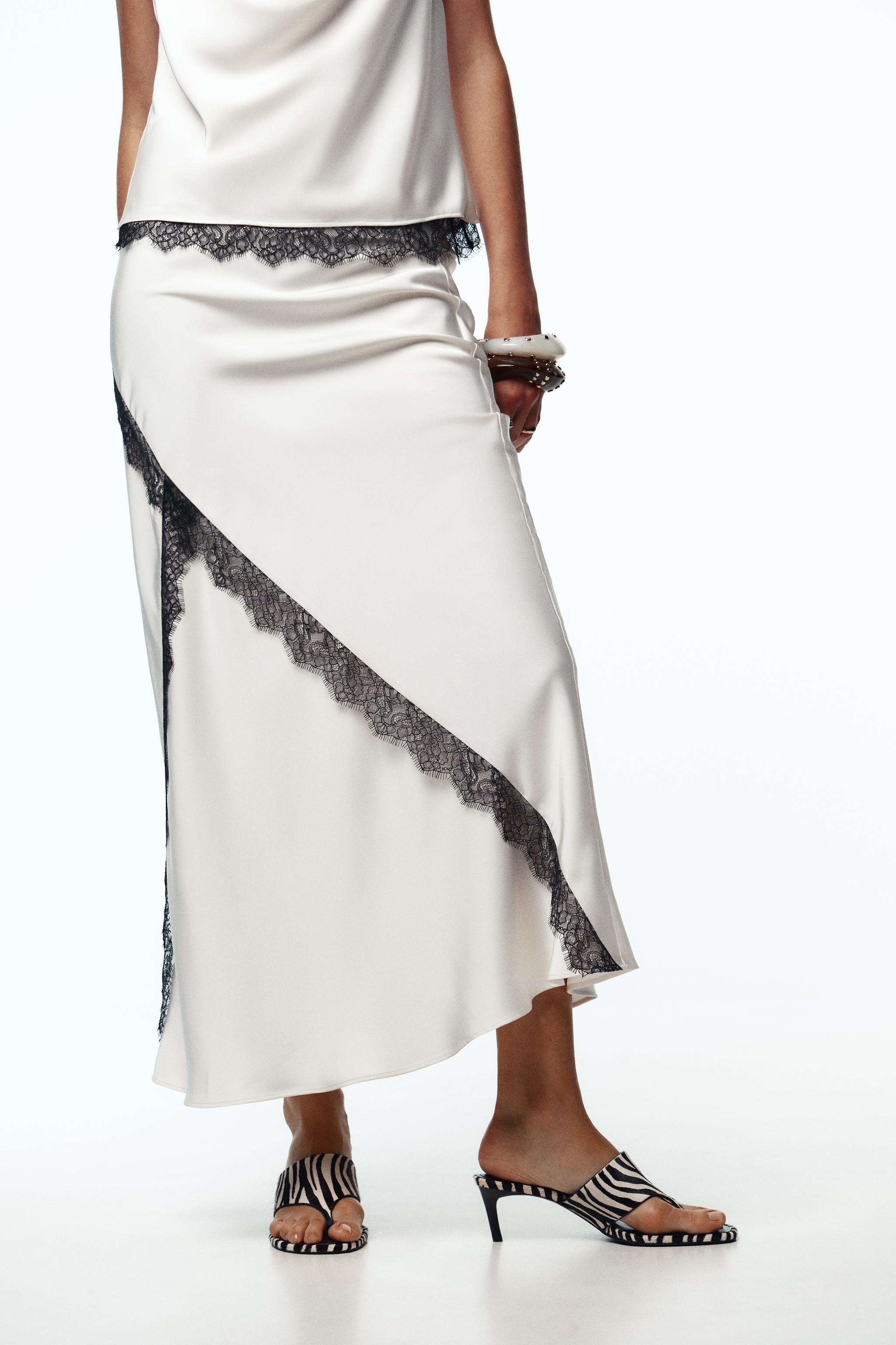 JUPE MIDI SATINÉE DENTELLE